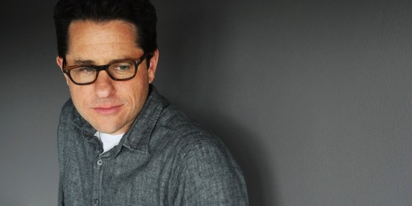 J.J. Abrams opina sobre la fecha de estreno y el papel de los droides