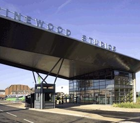 Star Wars: Episodio VII se rodará en los estudios Pinewood del Reino Unido